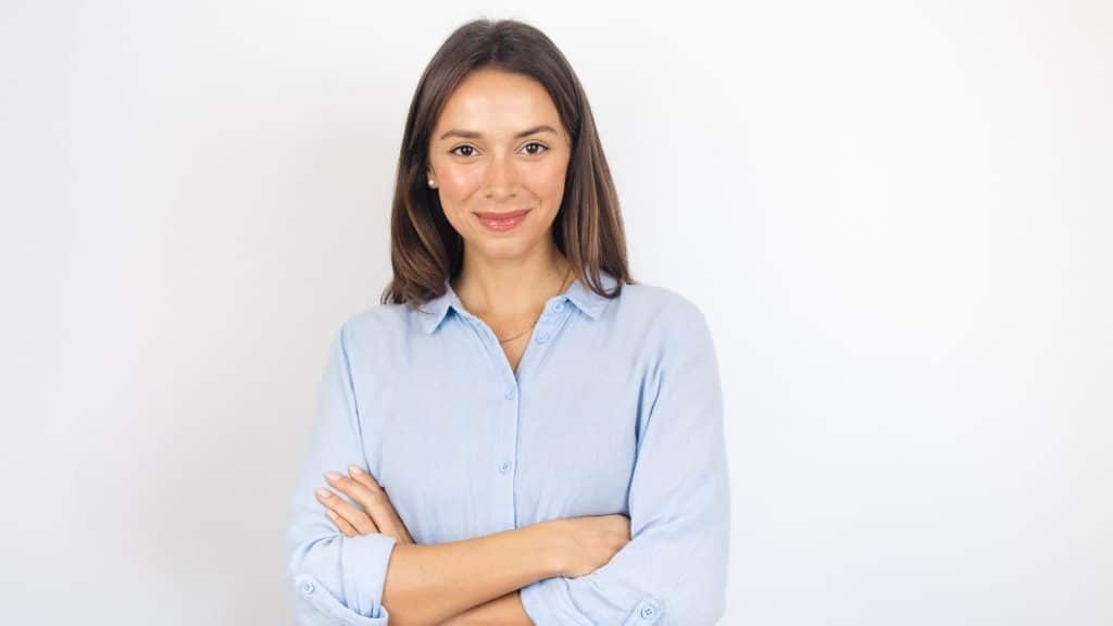 Professional Texas nanny demonstrating discretion, poise, and polished conduct in a private household.