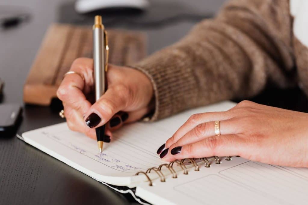 Limited availability of experienced newborn care specialists during peak seasons