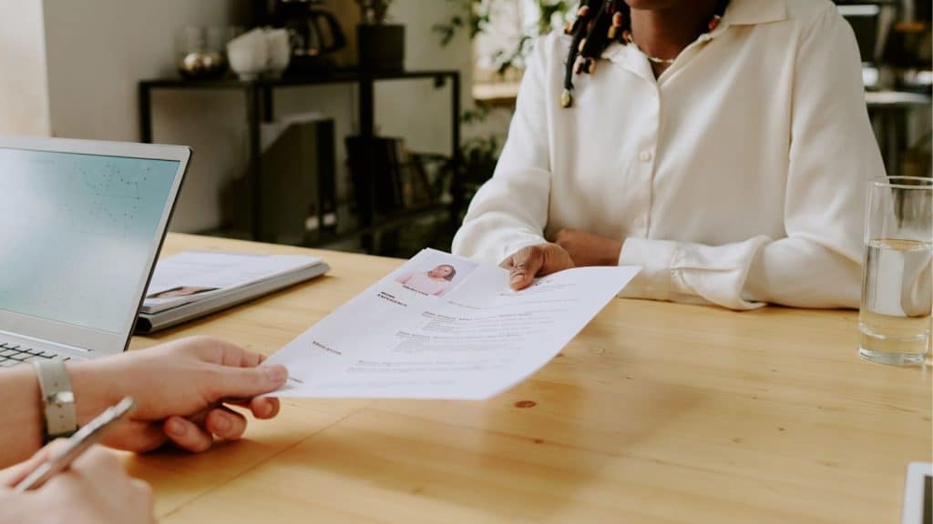 Nanny resume with unclear work history and gaps in experience